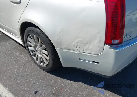 2013 Cadillac Cts Luxury z USA, uszkodzony, nr VIN 1G6DE5E51D0140555